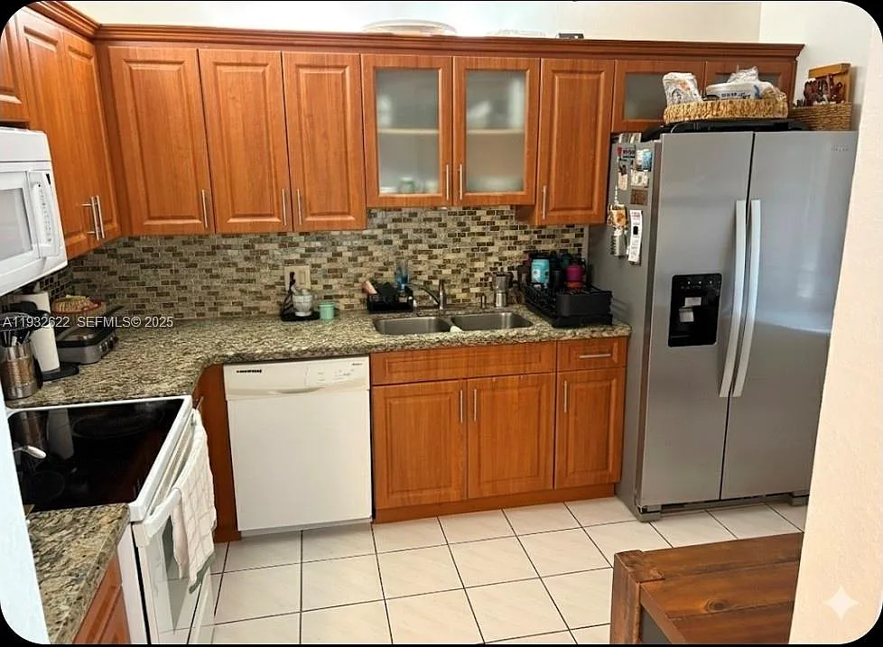 2 bed, 1340 sqft, $2,450 — Photo 2