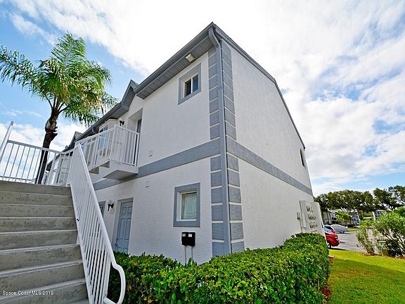2nd image of 327 Ocean Park Ln #102