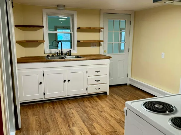 19 Sterling St #2, Waterville, ME 04901