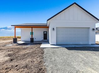 620 E Davisadero St, Reardan, WA 99029