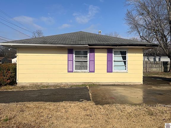 2nd image of 1026 River Oaks Blvd