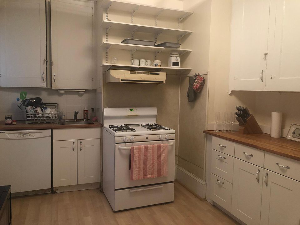 Eat in Kitchen