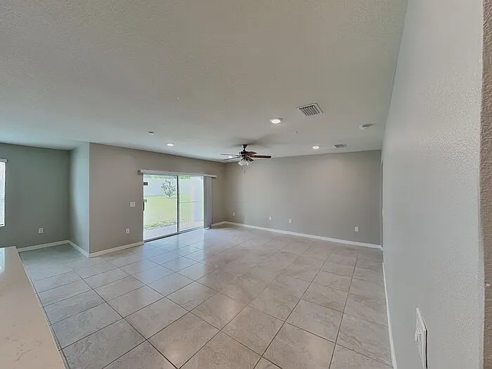 837 Rivers Crossing St — Photo 6