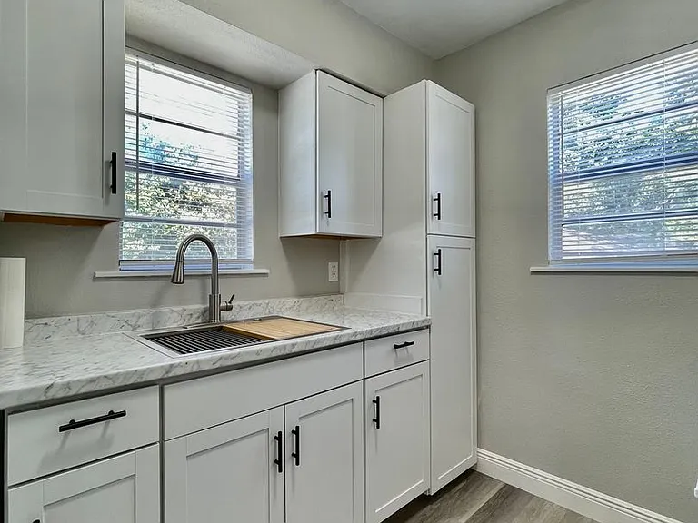 232 Camacho St — Photo 5