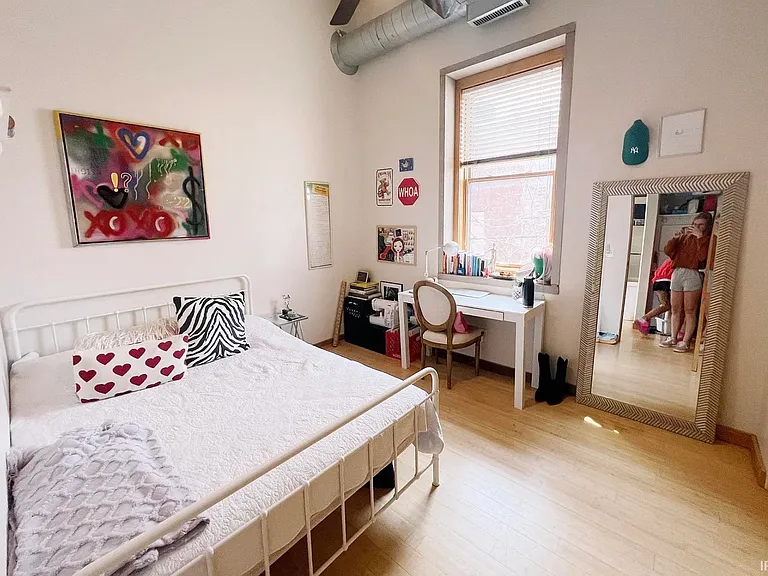 213 N Walnut St #1-3-4 — Photo 18