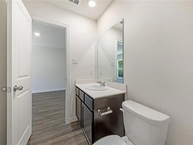 1005 Dawson St — Photo 13