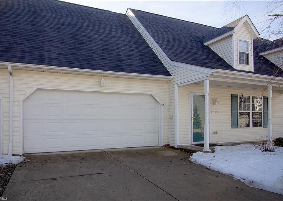 1st image of 70 High Point Dr Unit 79
