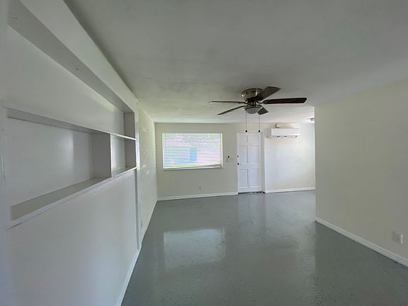 4th image of 4163 31st St N #B