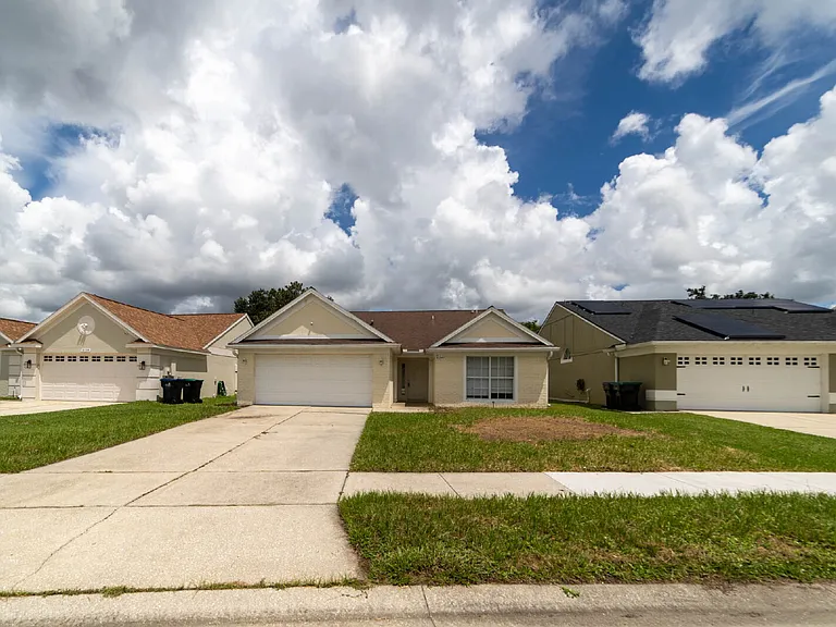 8345 Fort Thomas Way — Photo 1