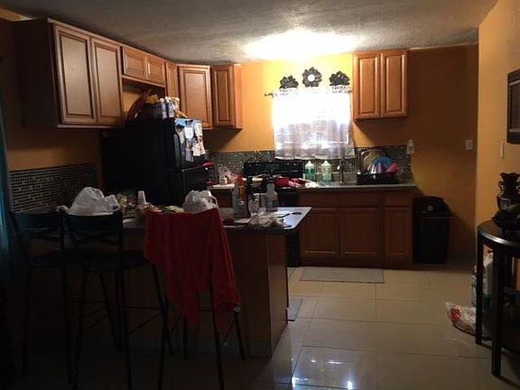 3rd image of 239 NW 6th Ave