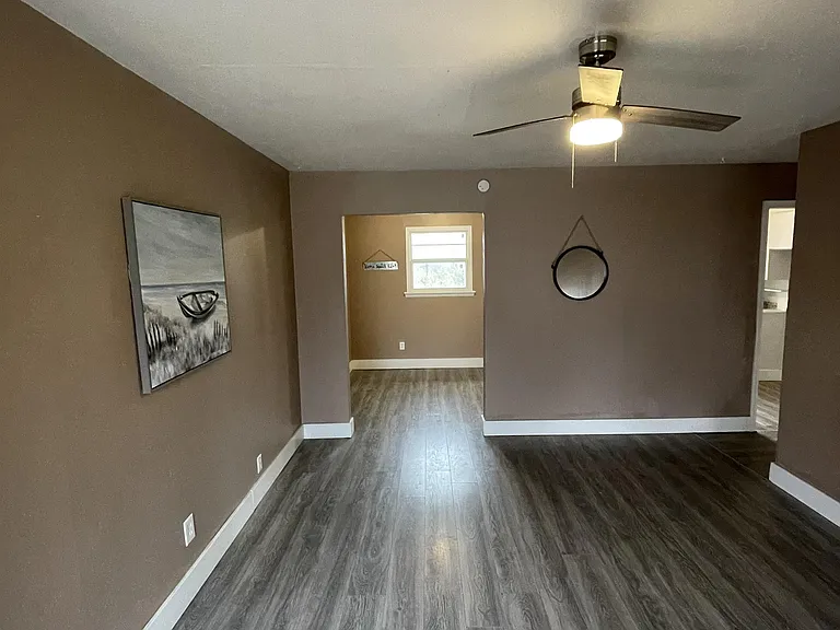 5731 N Garrison Pl — Photo 5