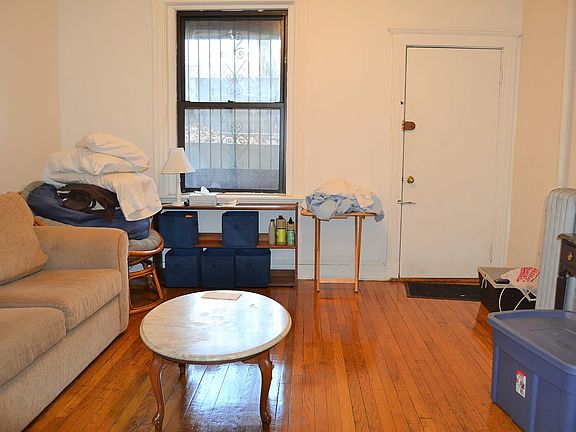5th image of 17 Cummings Rd #1F