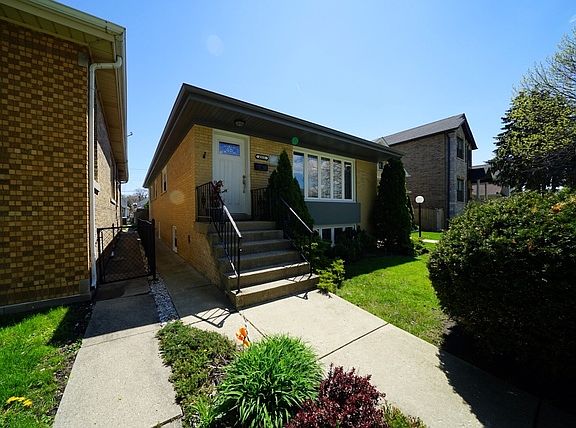 2nd image of 4311 N Moody Ave