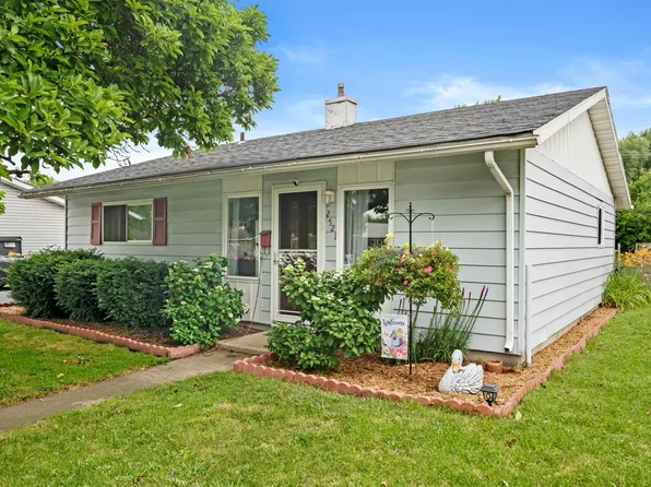 2521 River Dr, Highland, IN 46322