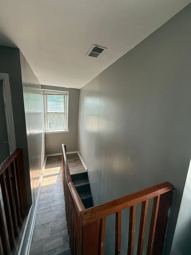 336 W. 8th Street — Photo 4