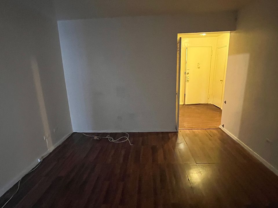 1st image of 251 E 29th St APT 2G