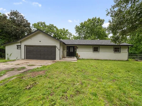 606 Sunset Dr, Waynesville, MO 65583