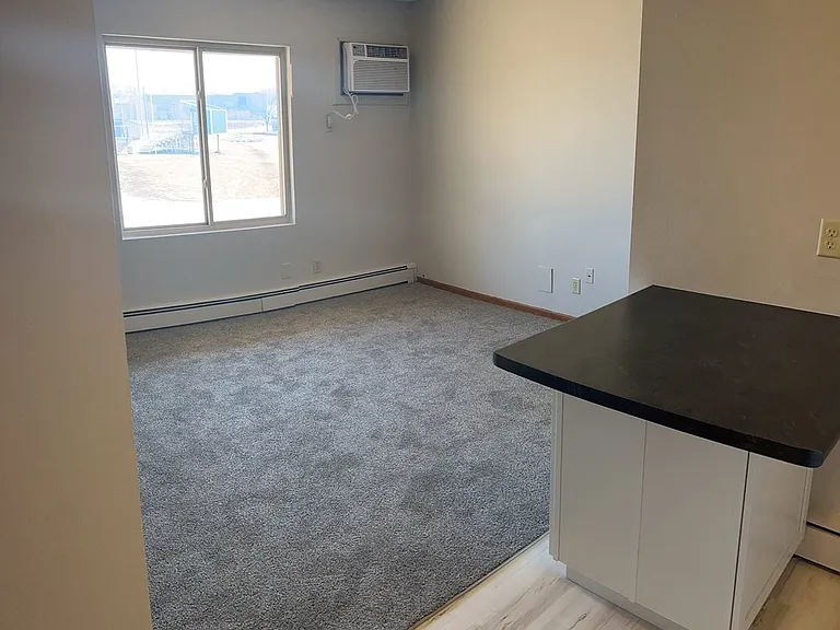 2100 Walnut St — Photo 5