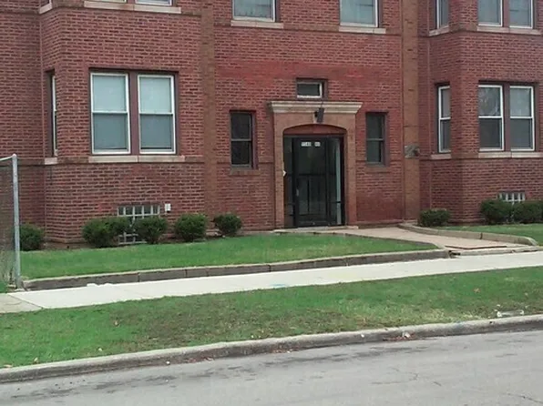 9548 S Prairie Ave APT 3, Chicago, IL 60628