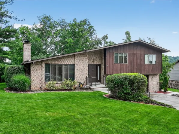 12169 Pine Crest Ct N, Trafford, PA 15085