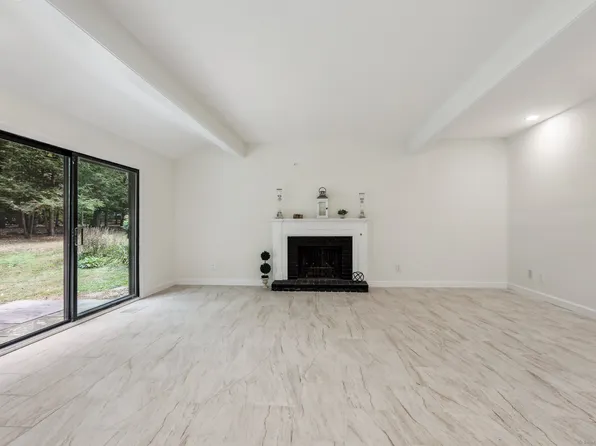 1006 Heritage Village #A, Southbury, CT 06488