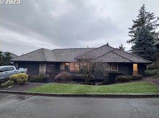 2545 SW 85th Ct, Portland, OR 97225