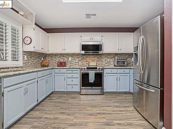 5th image of 3974 S Coral Ct