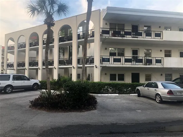 100 El Camino Dr APT 105, Winter Haven, FL 33884
