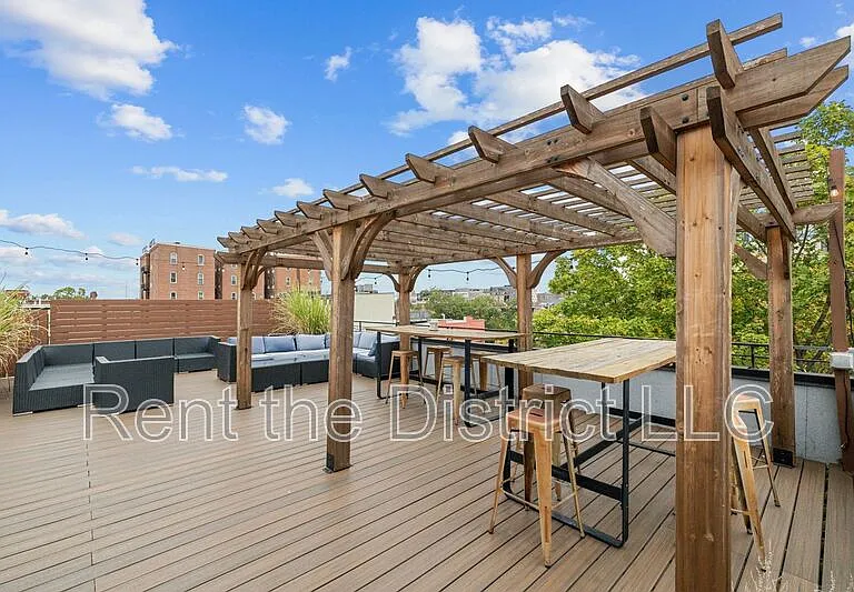 1109 M St NW #1 — Photo 18
