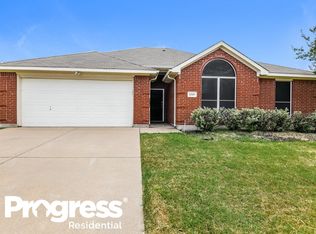 8509 Saffron Dr, Fort Worth, TX 76123