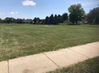 66 Evergreen Dr, Delavan, WI 53115