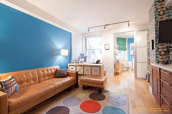 Sold by aptsandlofts.com | media 8