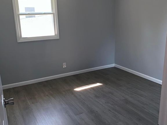 5th image of 1259 S Lincoln Park Dr