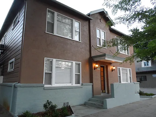 415 18th St Photo 1