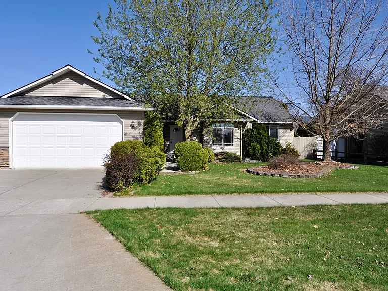9314 N Macie Loop — Photo 2