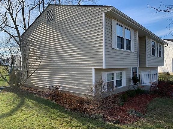4th image of 2633 Stoney Way