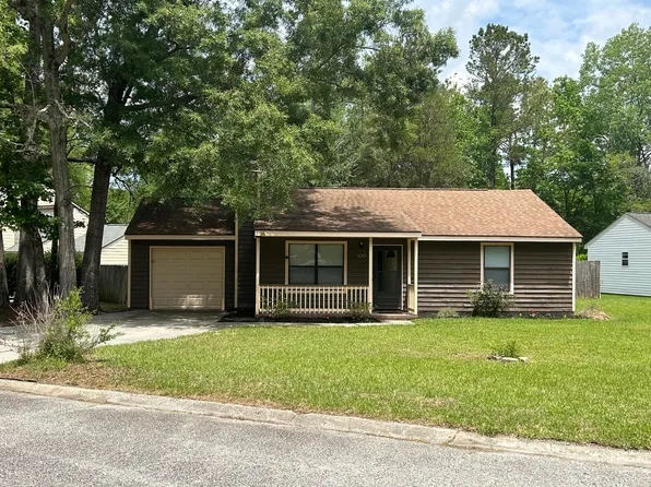 100 Lexington Pl, Goose Creek, SC 29445