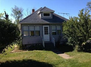 115 Hillstrom St, Chesterton, IN 46304