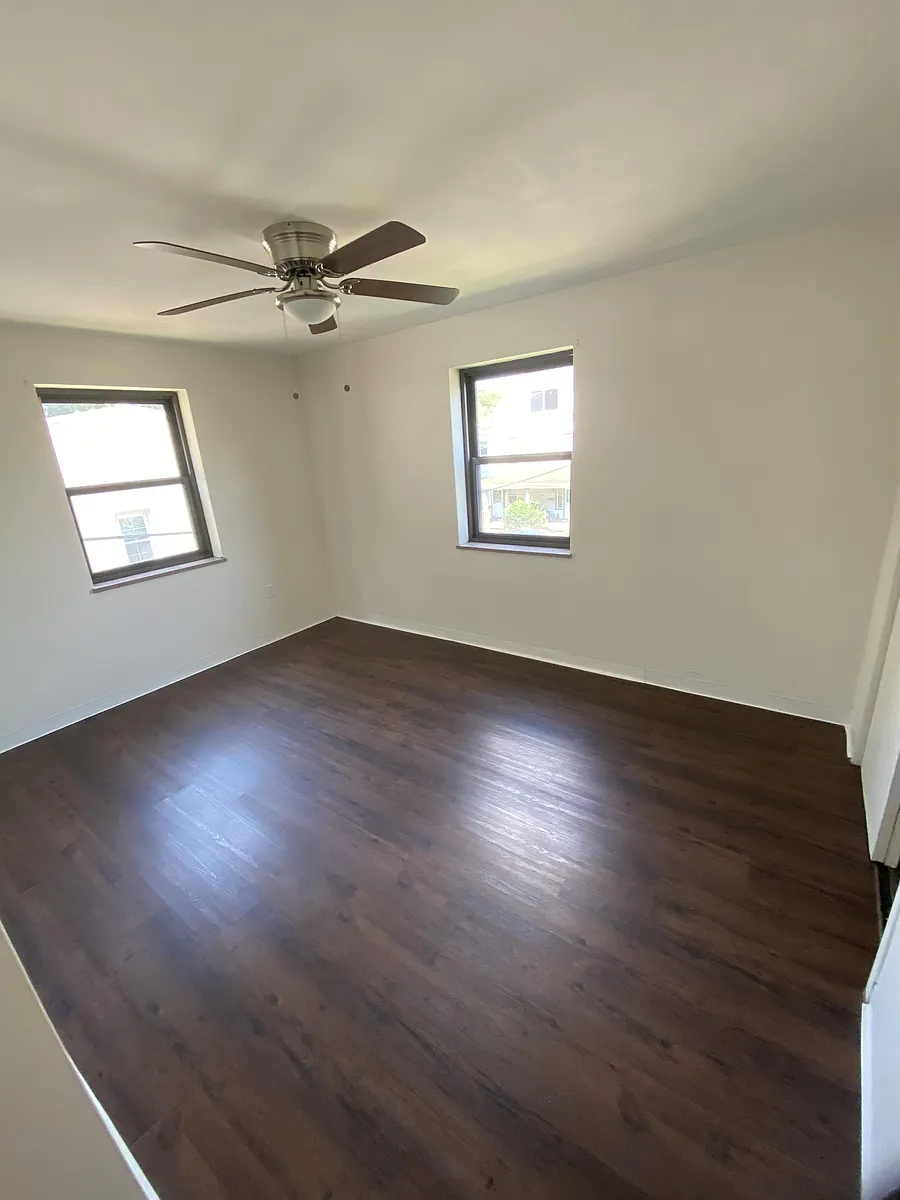 Building Photo - 420 Walnut Ave #1F