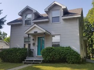 532 8th Ave, Baraboo, WI 53913