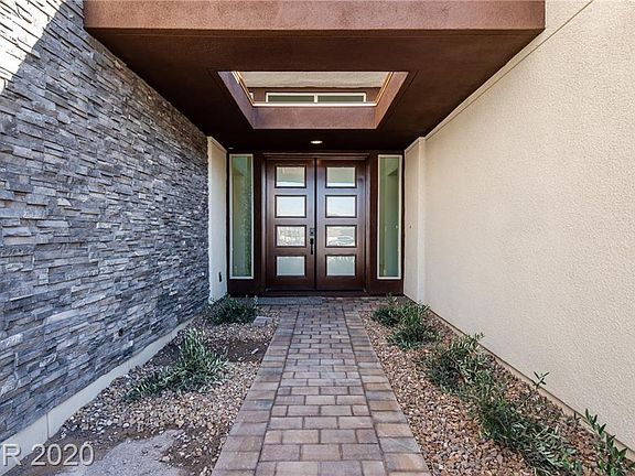 4th image of 2219 Summit Mesa Ln