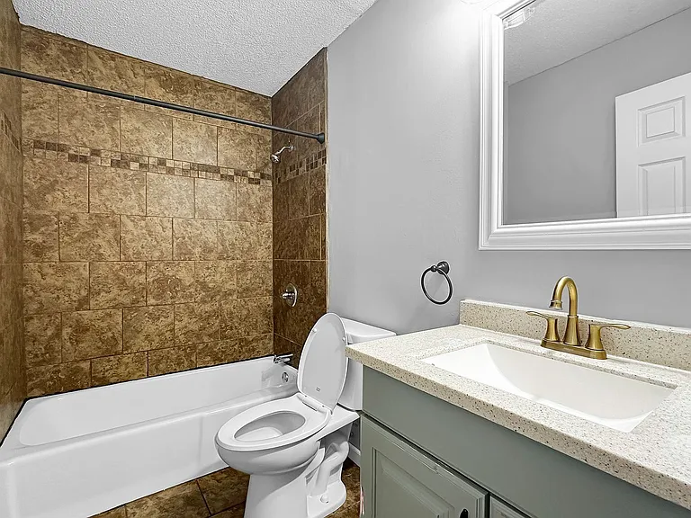 2814 Woodridge Ln — Photo 14