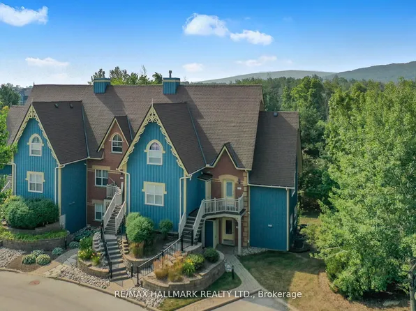 184 Snowbridge Way #101, The Blue Mountains, ON L9Y 0V1