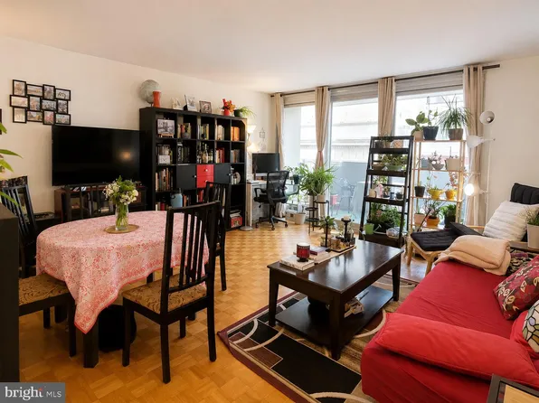 224 W Rittenhouse Sq #413, Philadelphia, PA 19103