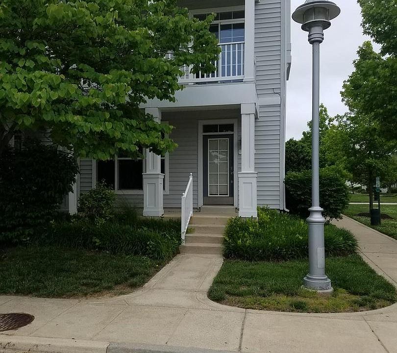 1st image of 514 Seaway Ln #31