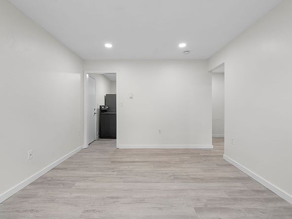 4th image of 5 Foote Rd #2