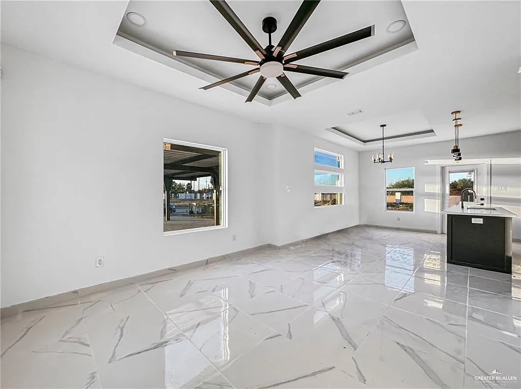 2 bed, 2.0 bath, 1068 sqft, $1,225 — Photo 4