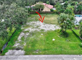 2404 Holly Ln, Palm Beach Gardens, FL 33410