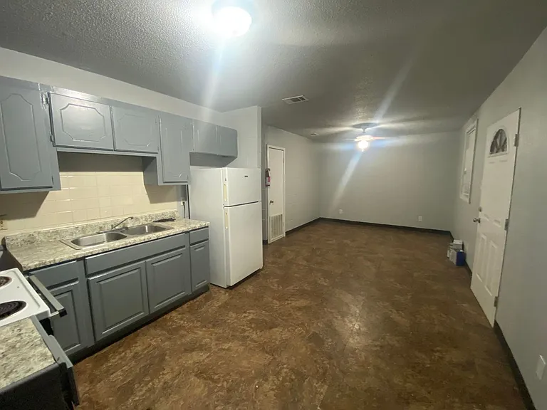 1920 E Iowa Rd — Photo 10
