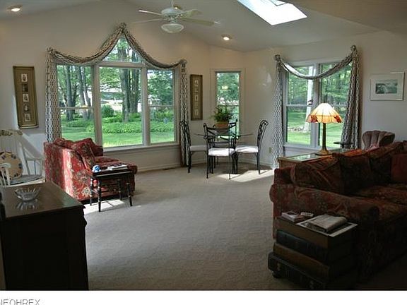 4th image of 3960 Laurel Glenn Dr